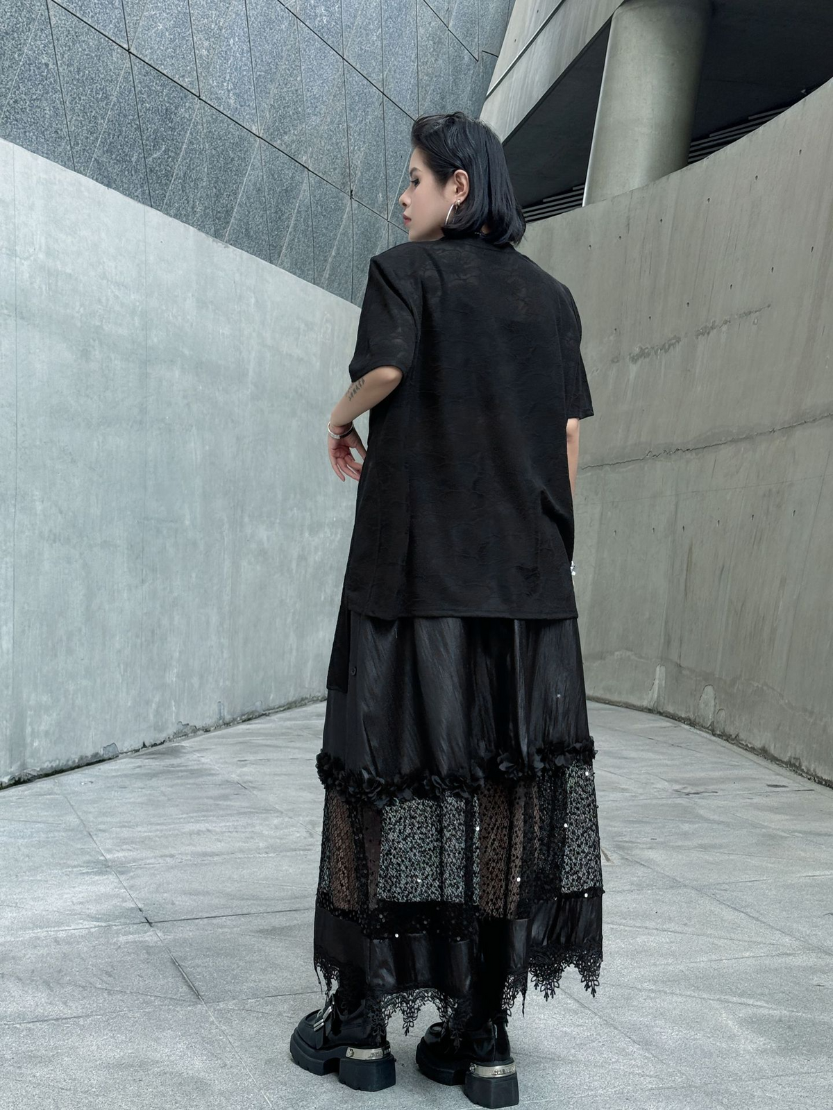 Loop Cut Lace T-shirt