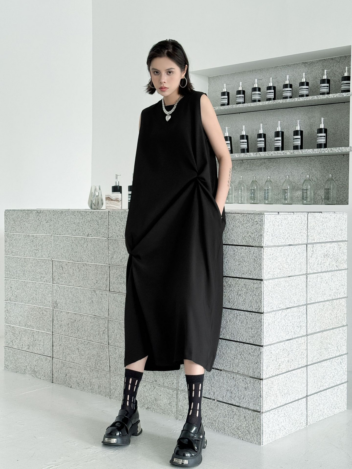 Twist Detail Sleeveless Dress