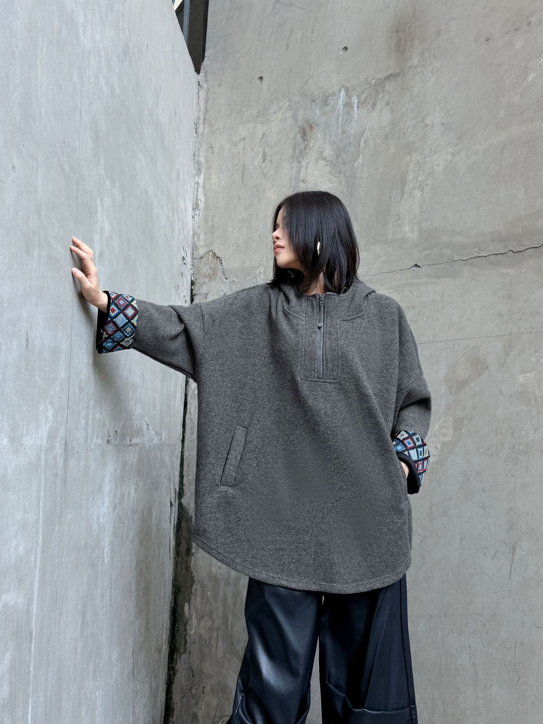 Pattern Cuff Hooded Top