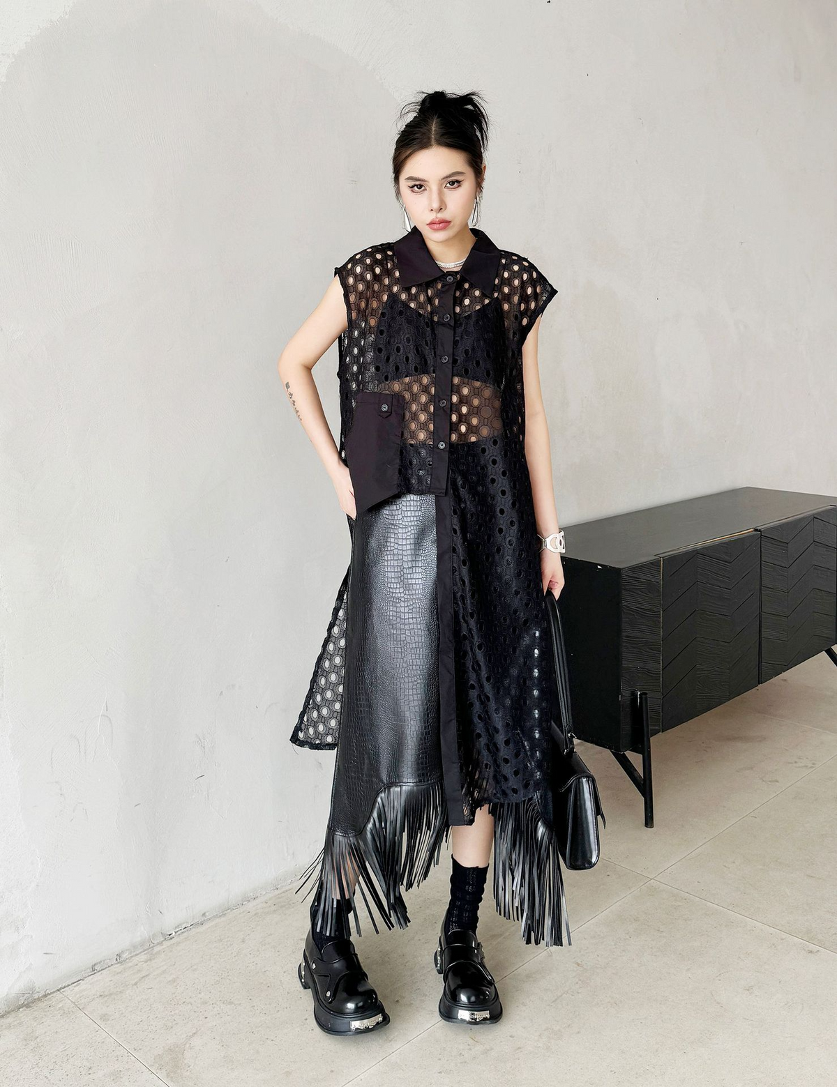 Eyelet Mesh Sleeveless Shirt