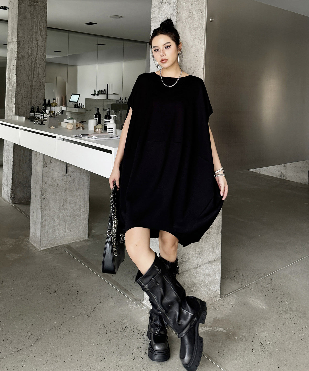 Balloon Silhouette Dress