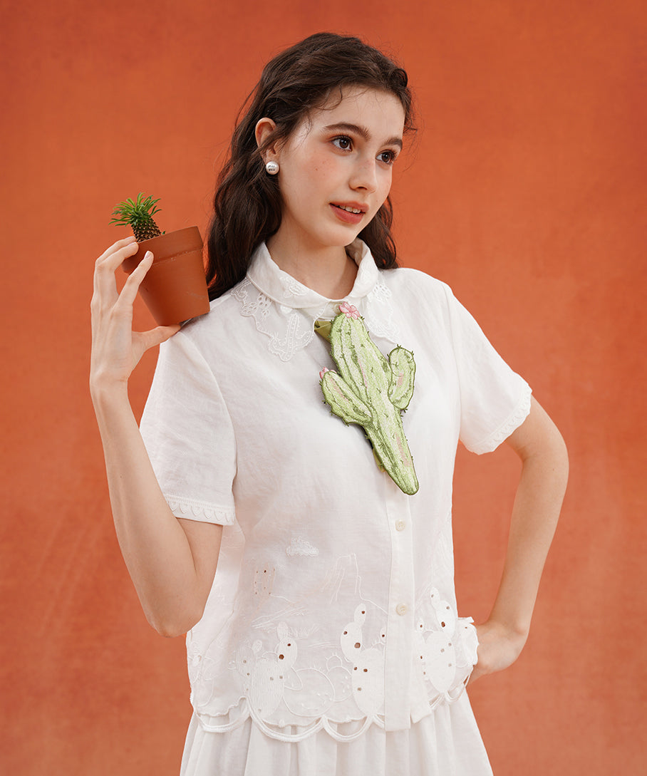 Embroidered Collar Short Sleeve Blouse