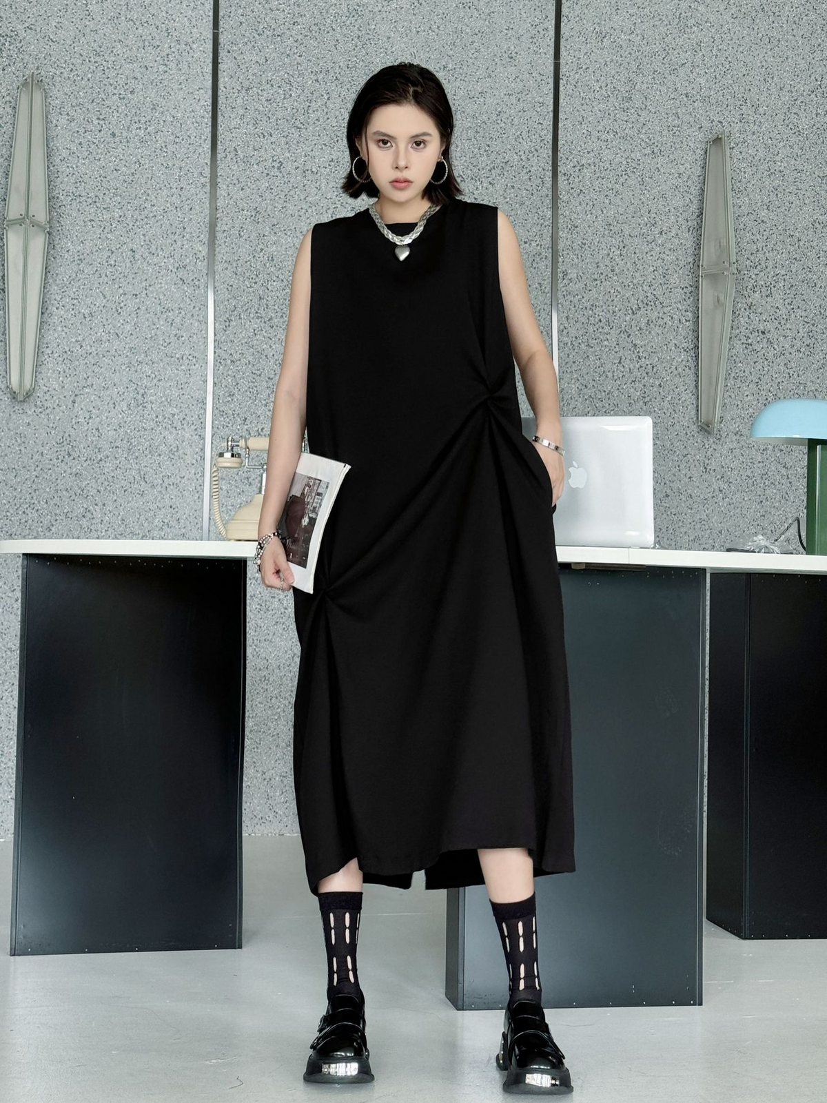 Twist Detail Sleeveless Dress