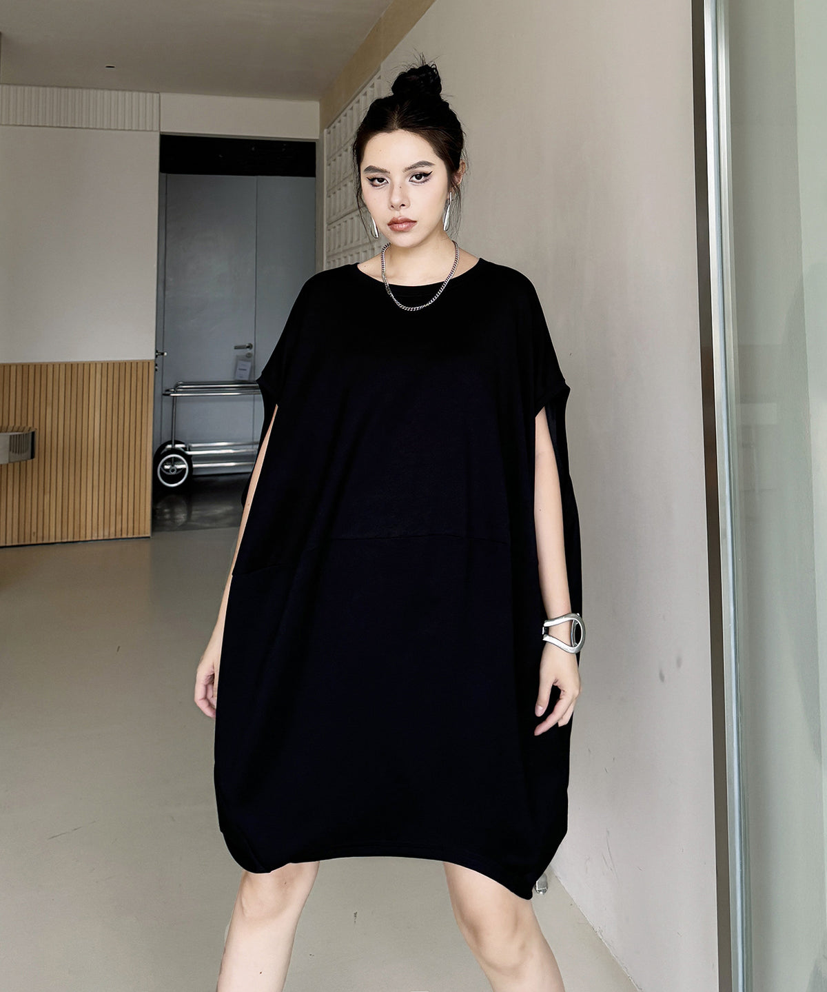 Balloon Silhouette Dress