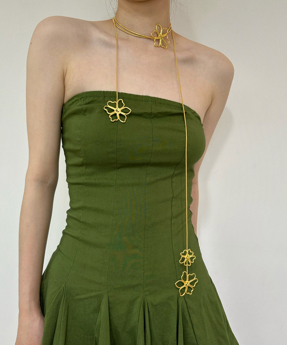 Petal Trace Necklace