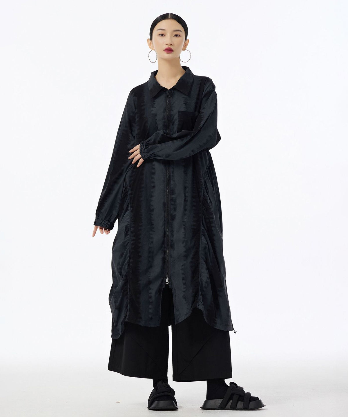 Glare Texture Zip Top