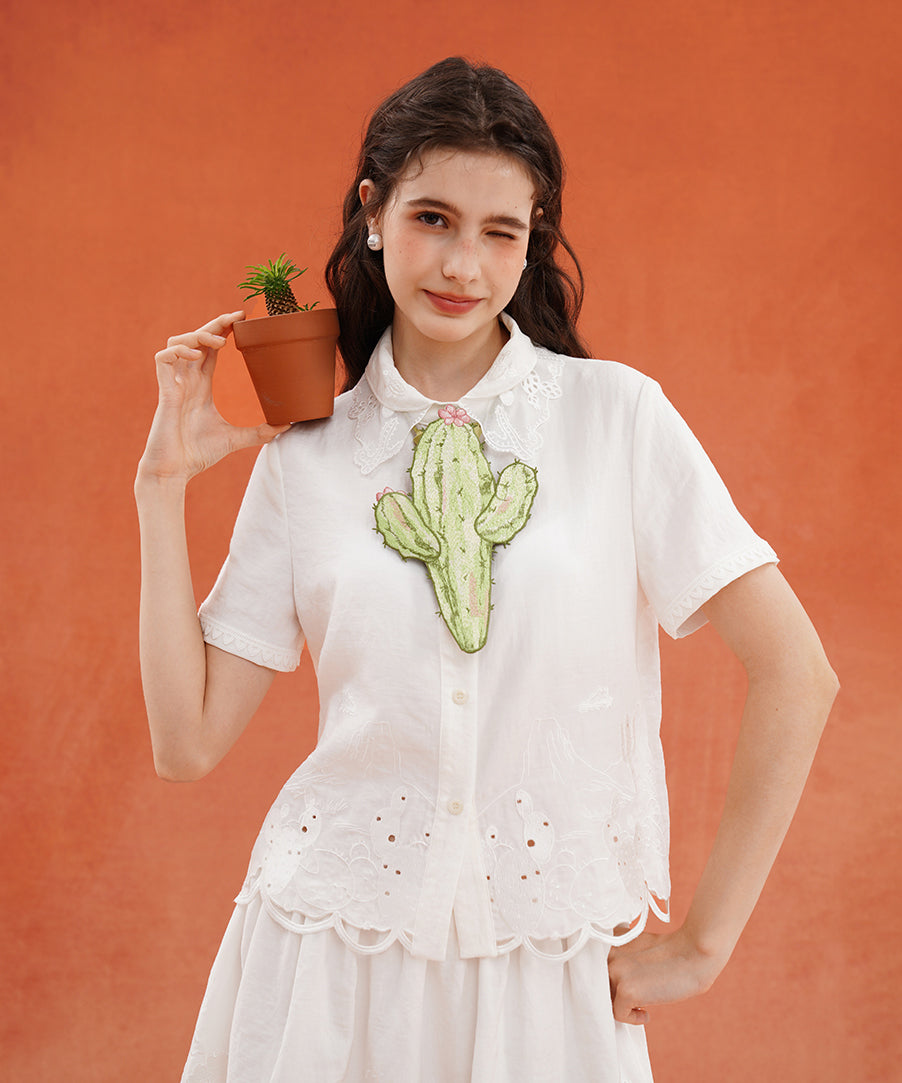 Embroidered Collar Short Sleeve Blouse