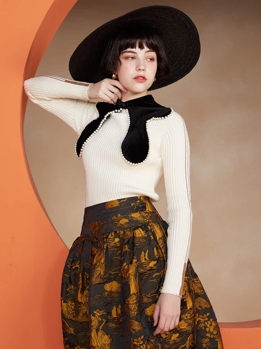 Velvet Pearl Trim Collar