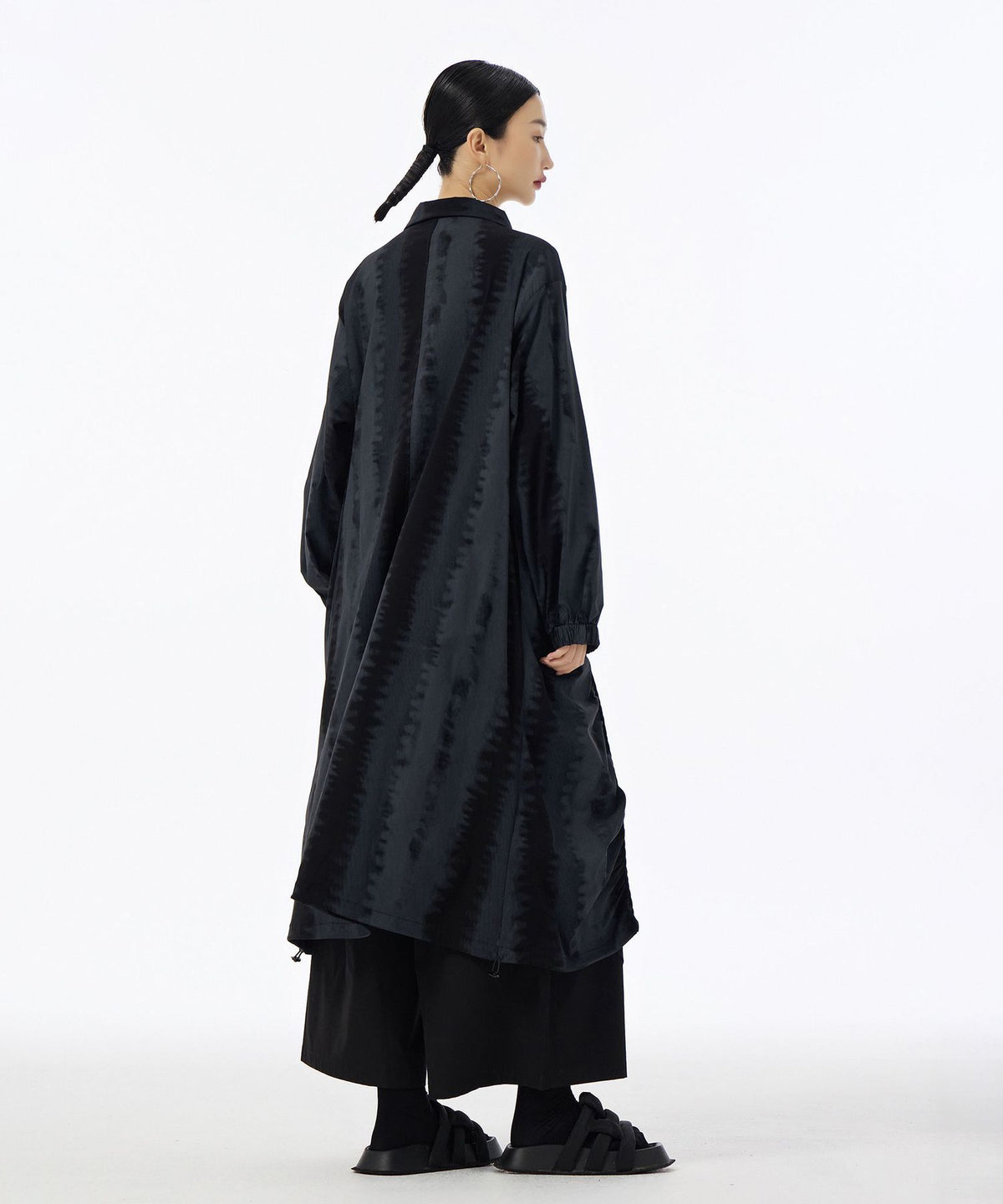 Glare Texture Zip Top