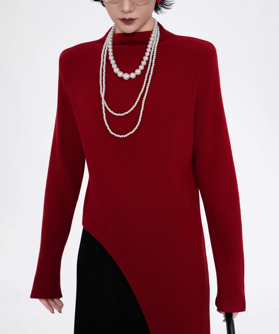 Curve Edge Knit Top