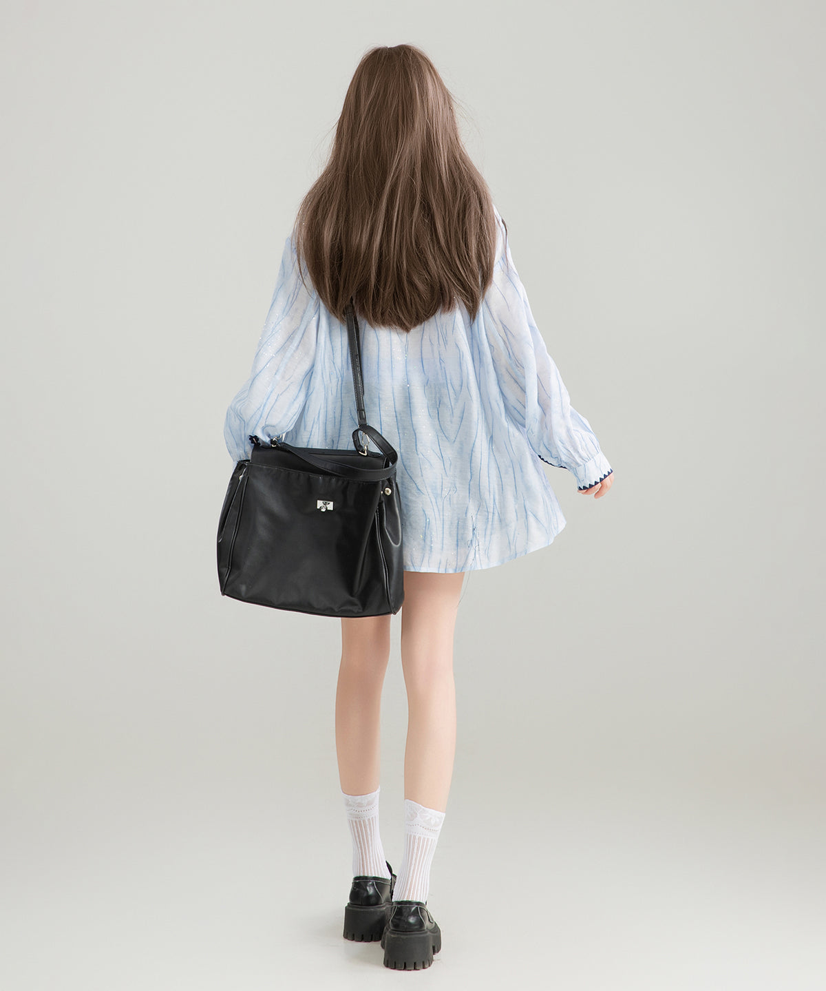 Shoulder Slit Gather Blouse