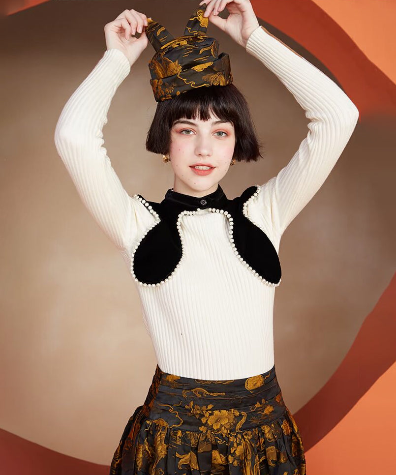 Velvet Pearl Trim Collar
