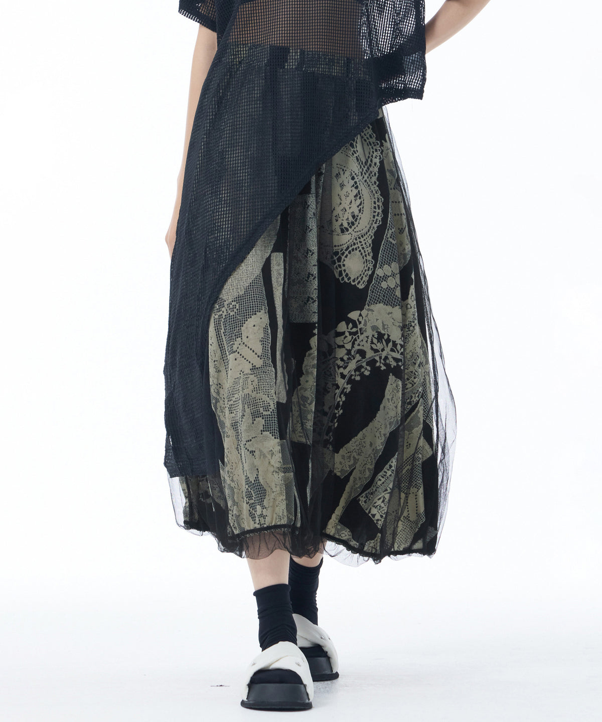 Lace Pattern Mesh Layered Skirt