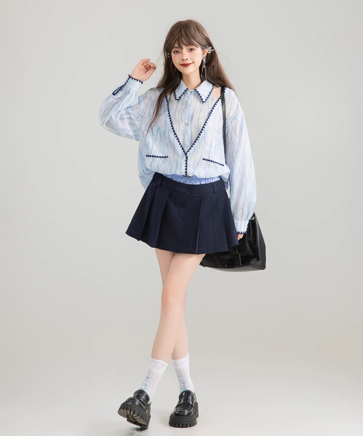 Shoulder Slit Gather Blouse