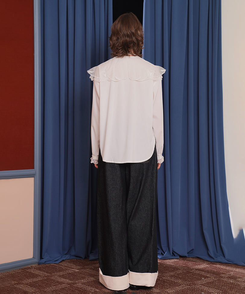 Embroidered Bird Collar Blouse