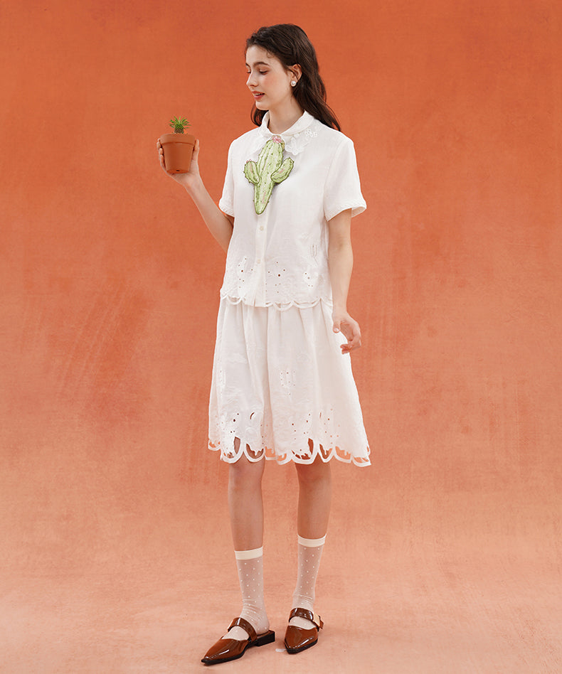Embroidered Collar Short Sleeve Blouse