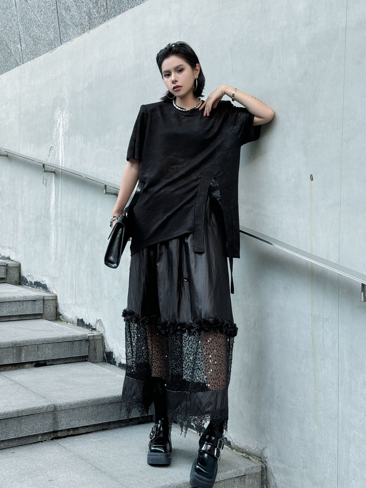 Loop Cut Lace T-shirt