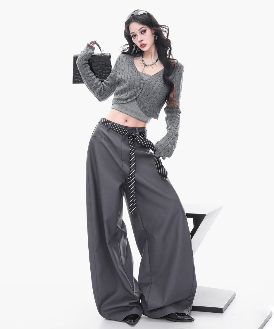 Cable Cropped Curve Cardigan