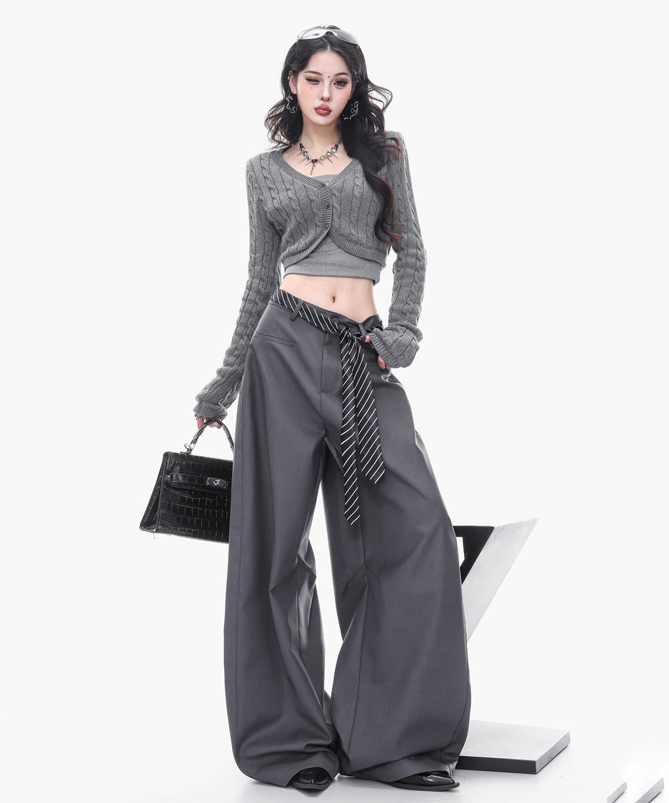 Cable Cropped Curve Cardigan