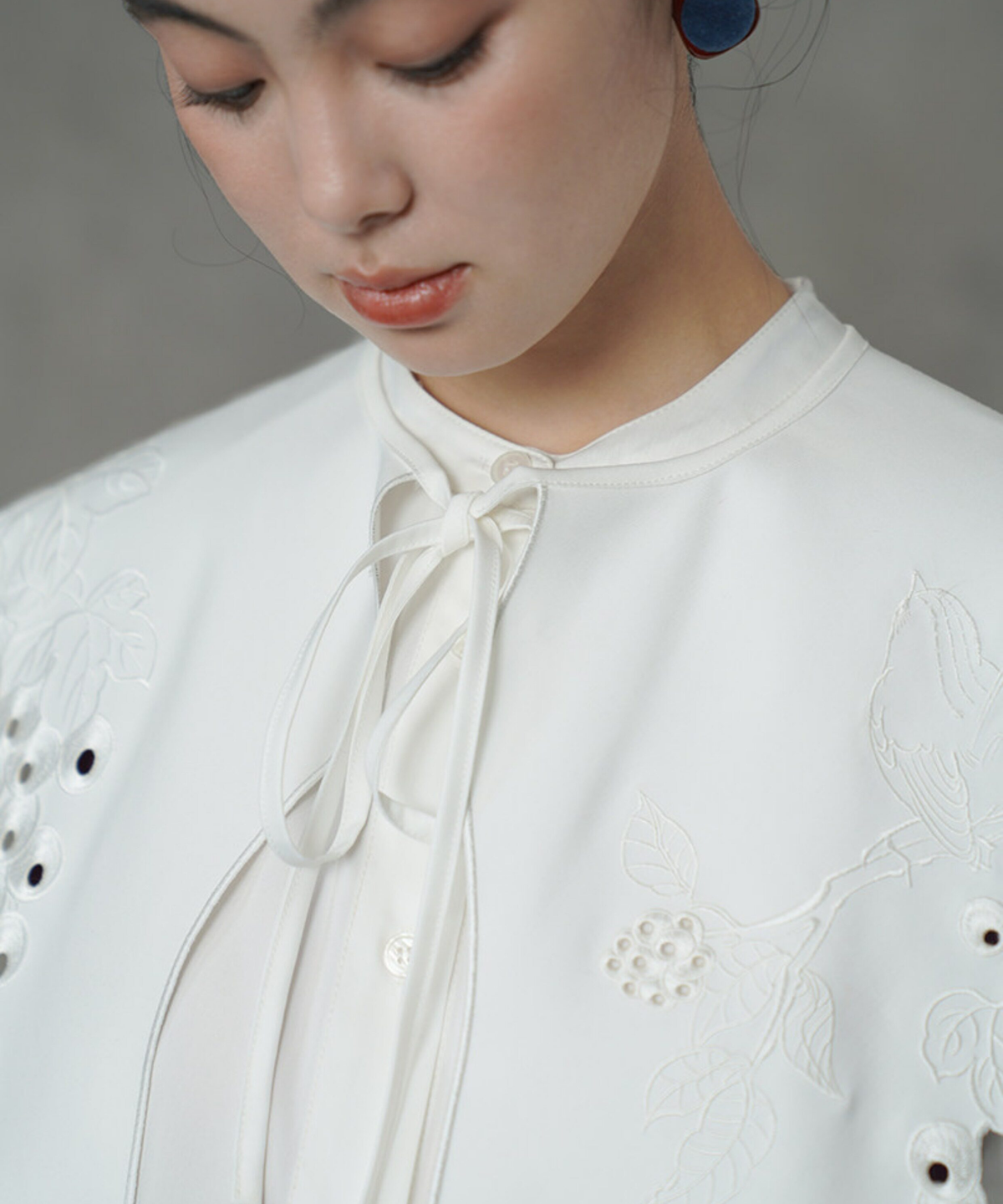 Lierre Collar Blouse
