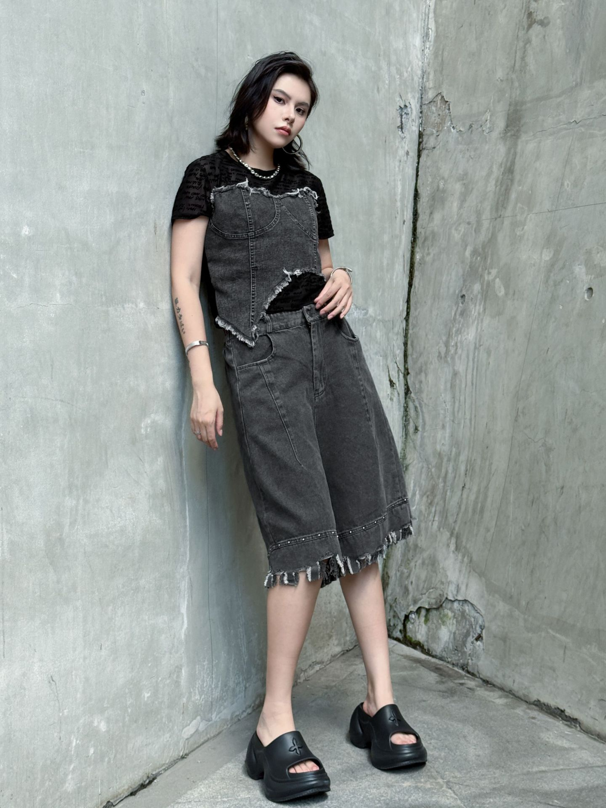Raw Fringe Wide Denim Shorts