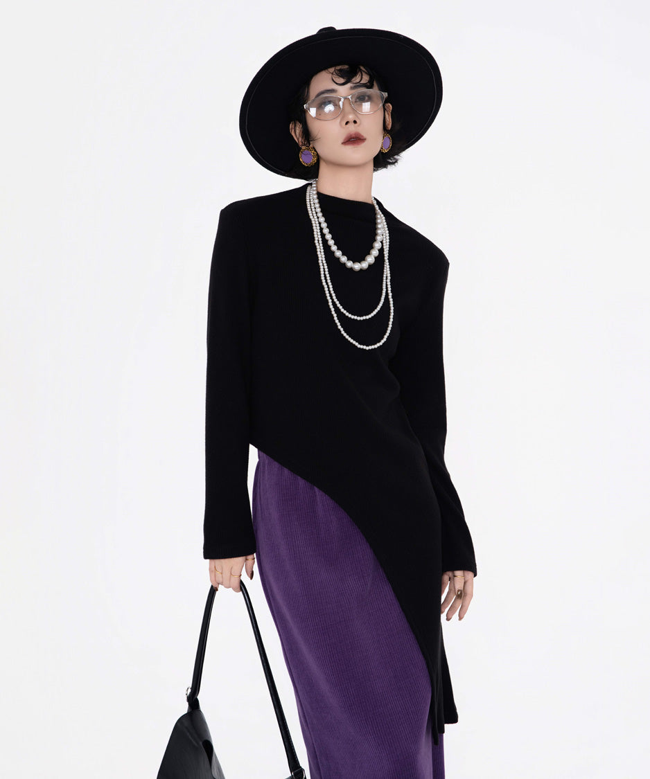 Curve Edge Knit Top