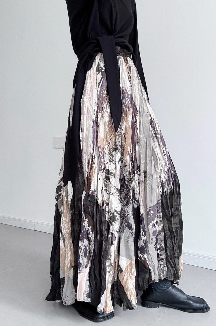 Abstract Print Pleated Skirt