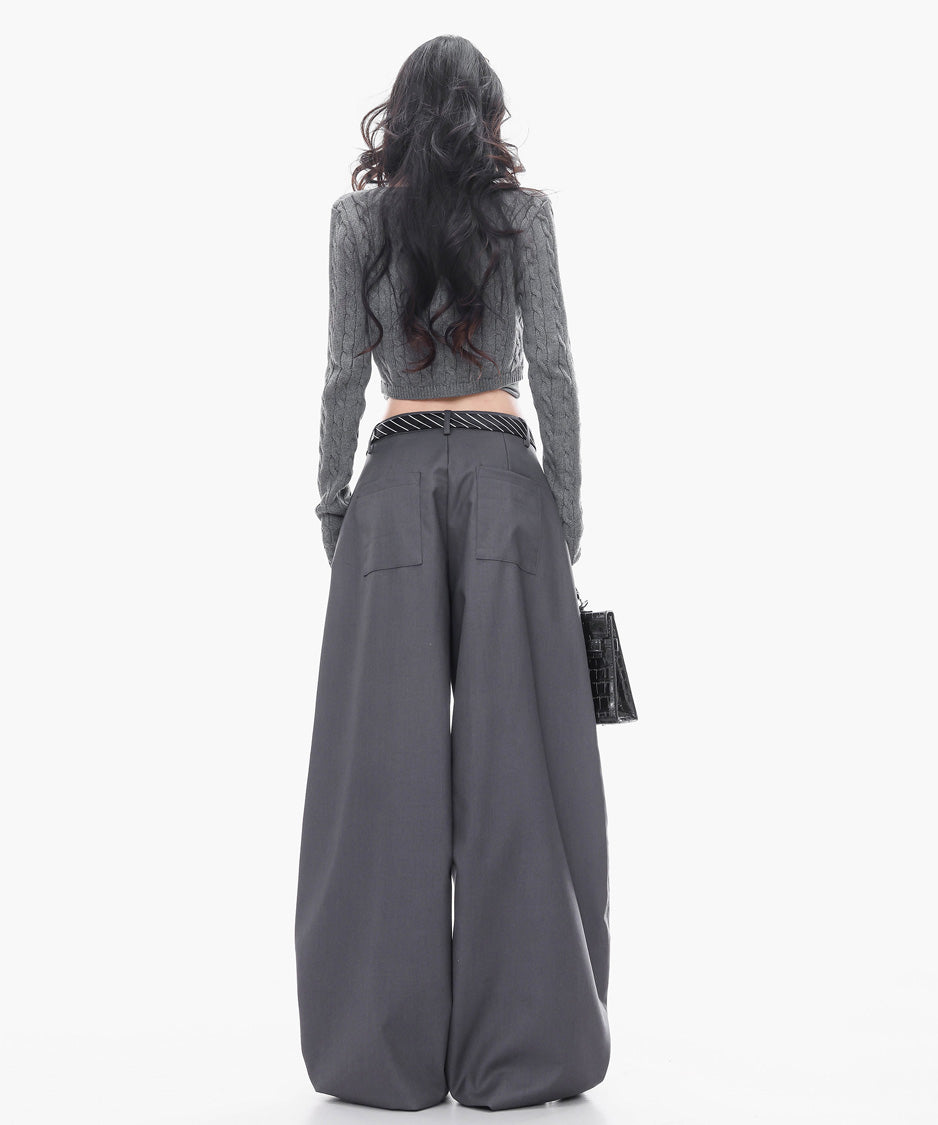 Cable Cropped Curve Cardigan