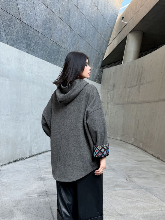 Pattern Cuff Hooded Top
