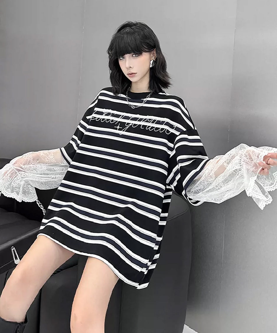 Border Lace Layered Oversize Top