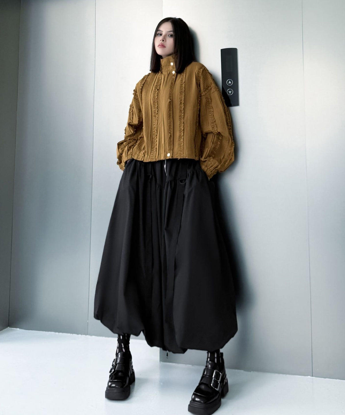 Front Zip Balloon Skirt