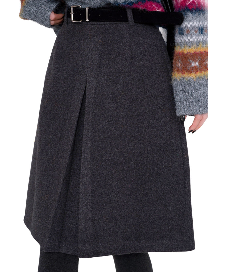 Front Pleat Touch Skirt