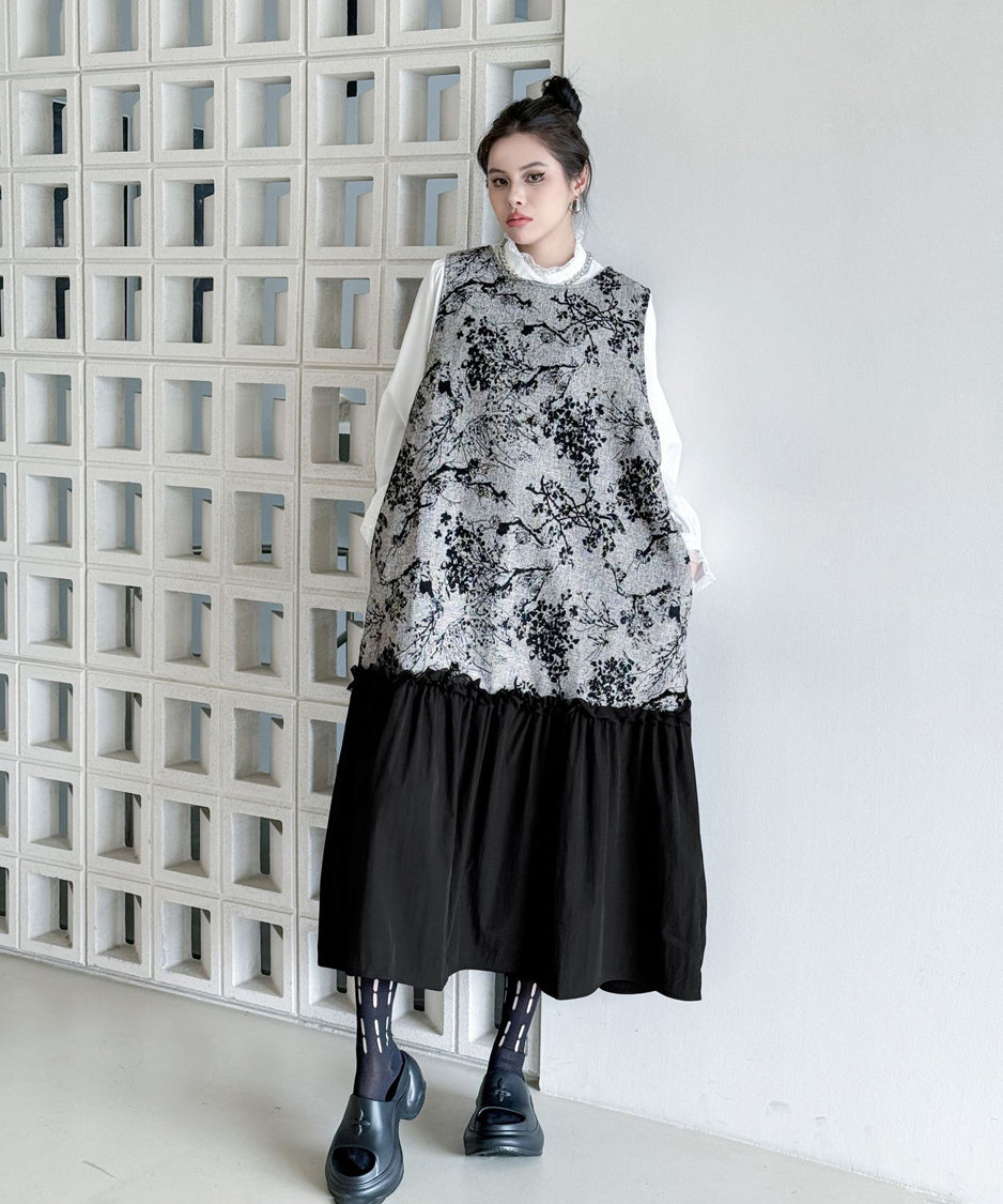 Monotone Tree Jacquard Dress