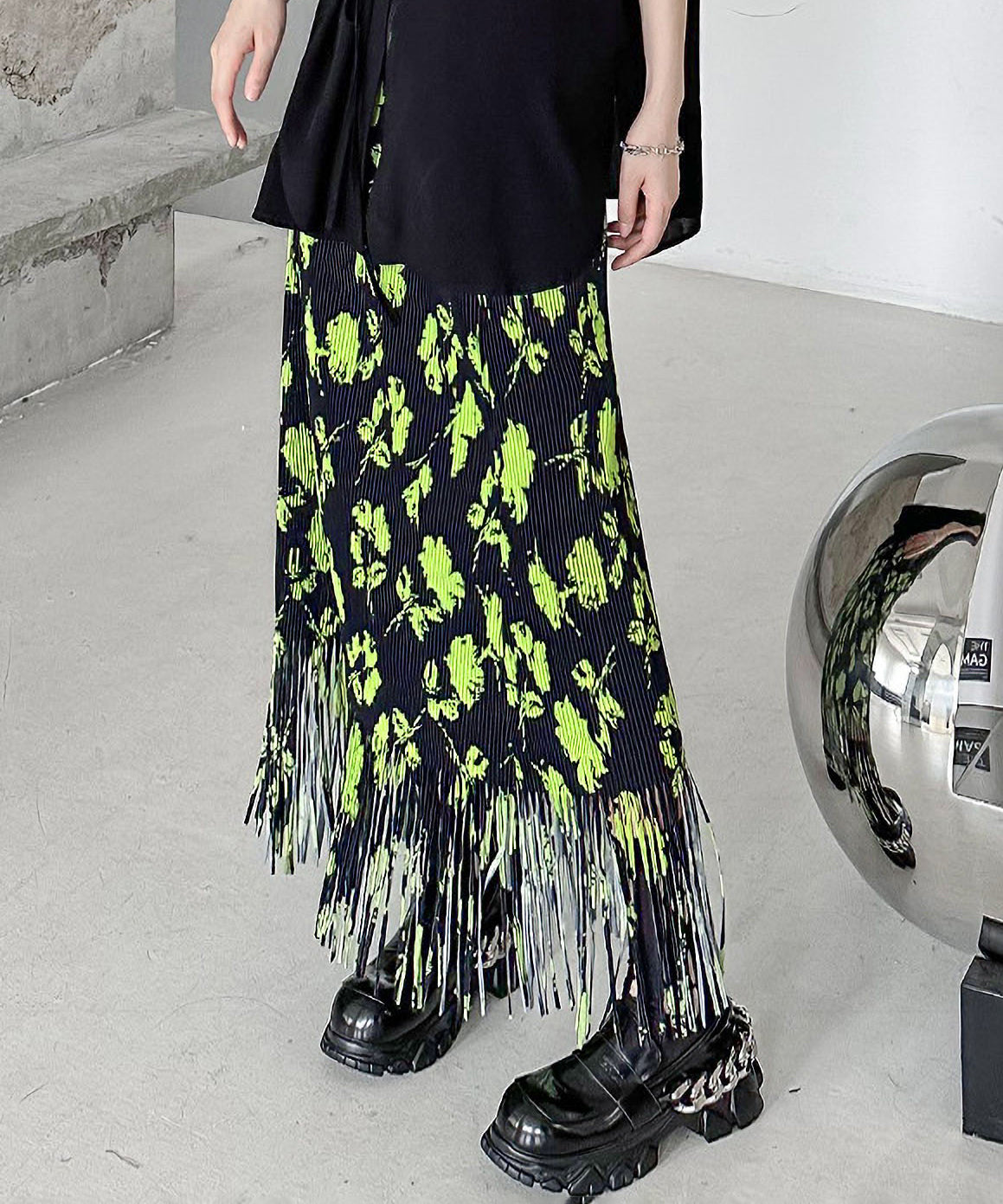 Tyromine Skirt