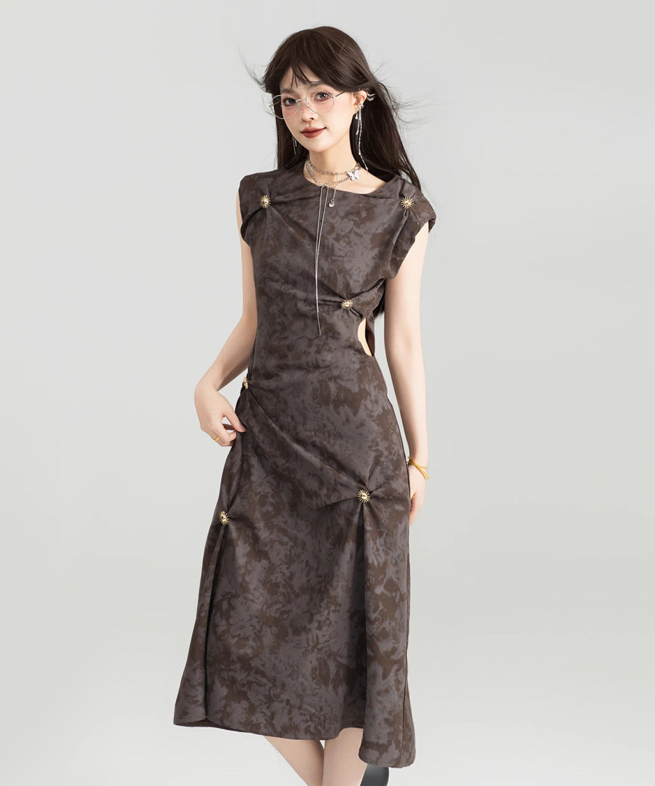 Shadow Pinch Dress
