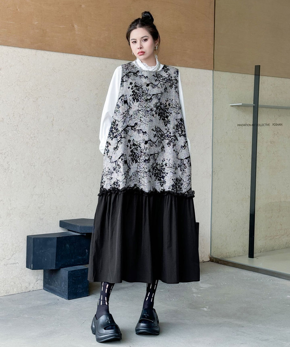 Monotone Tree Jacquard Dress