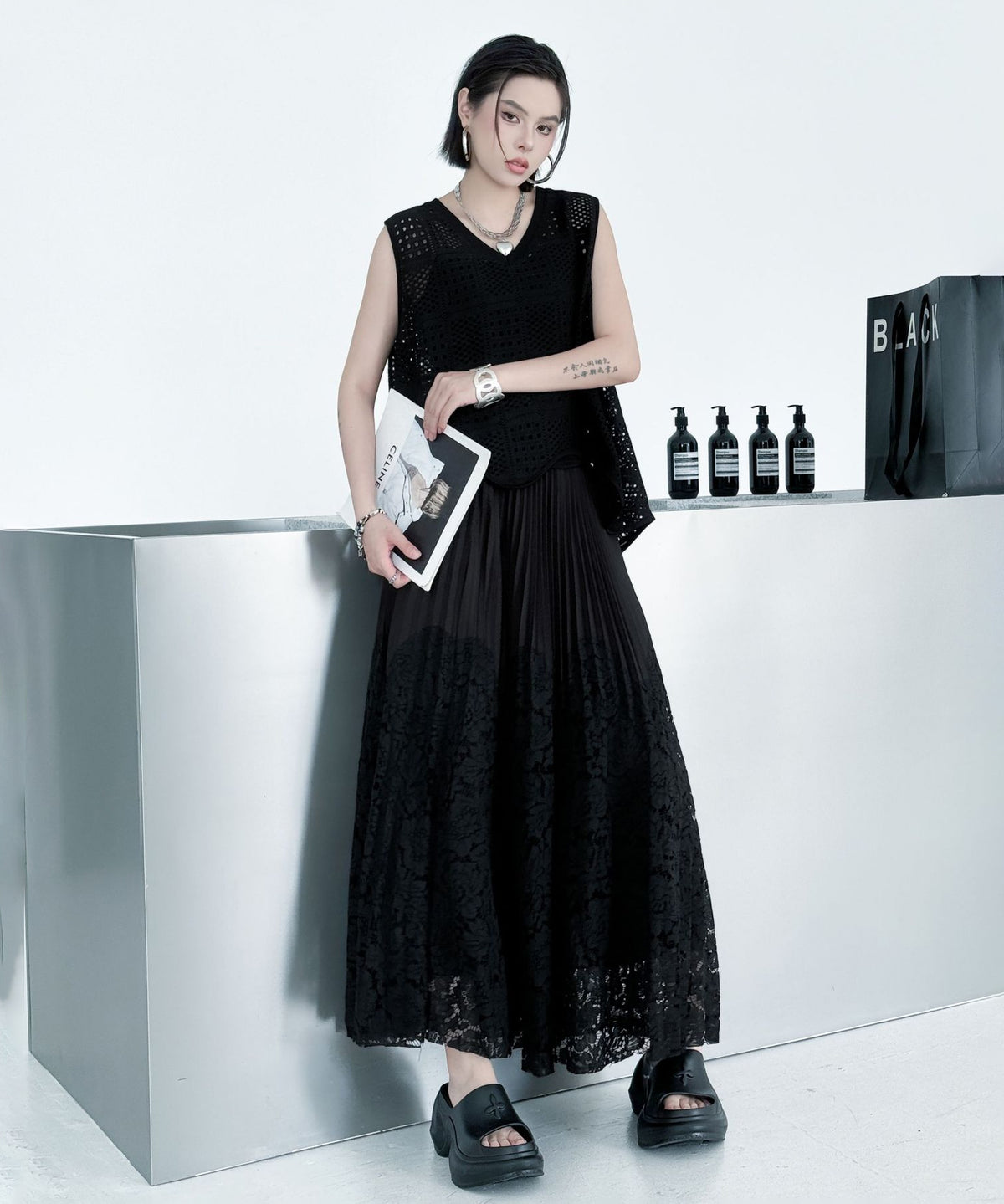 Bicolor Pleated Lace Skirt
