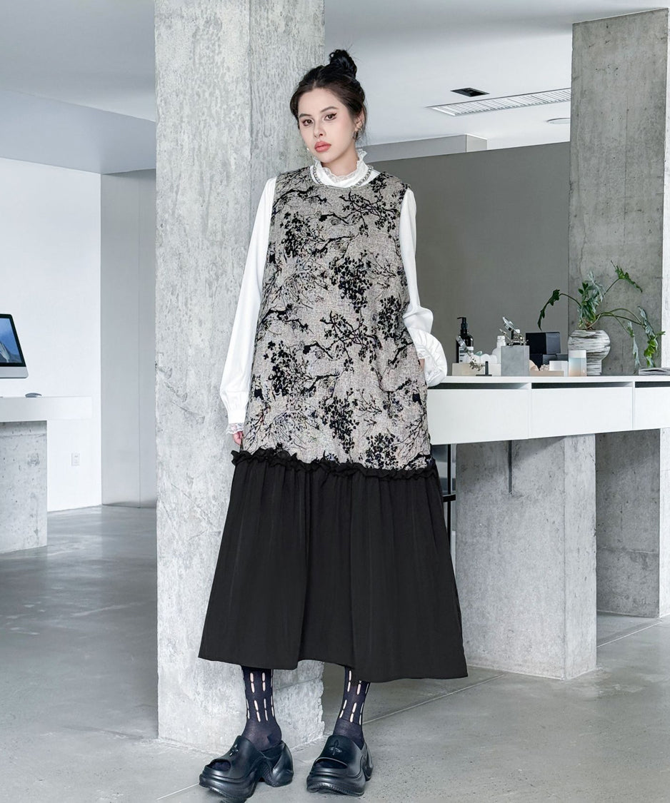 Monotone Tree Jacquard Dress