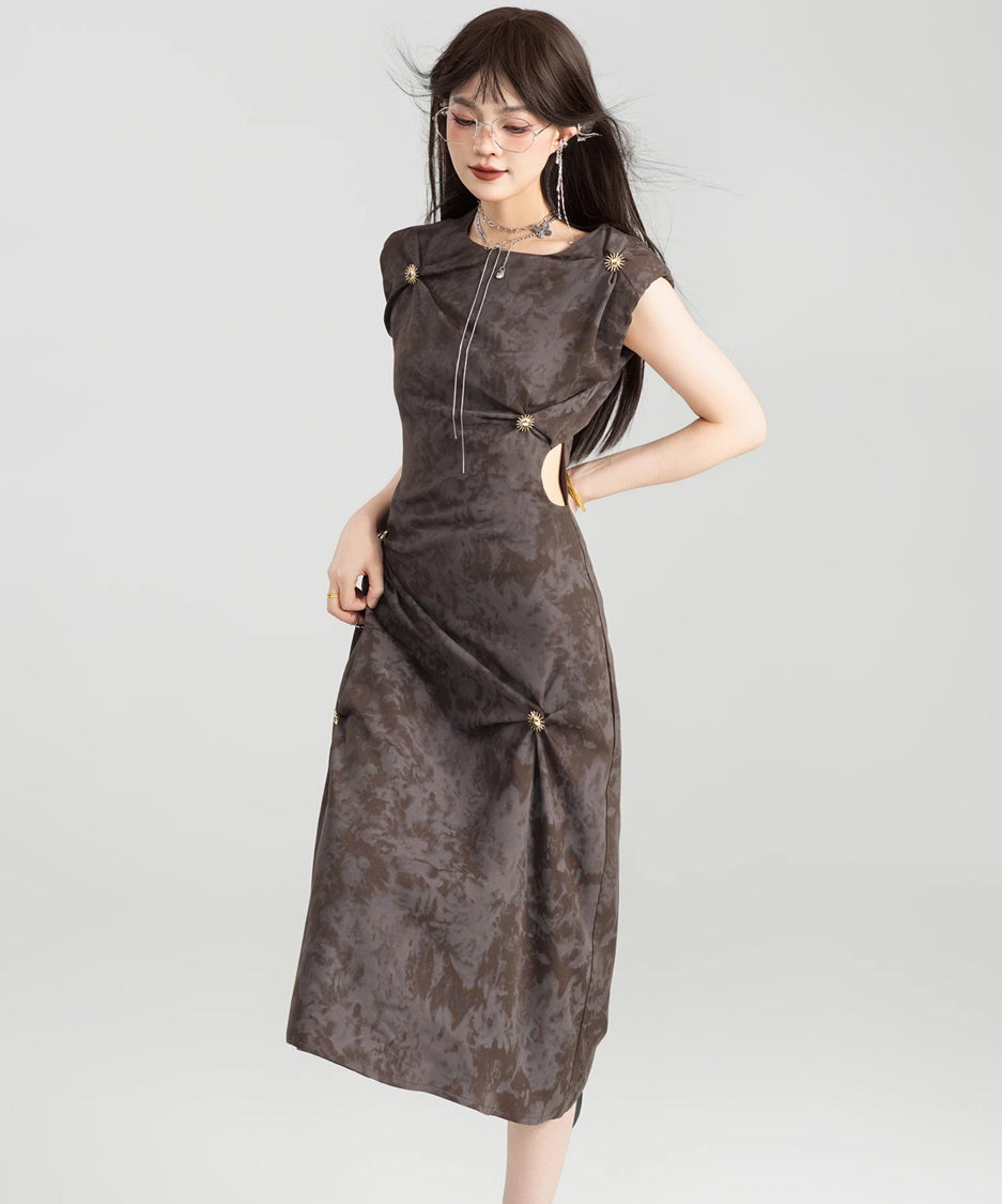 Shadow Pinch Dress