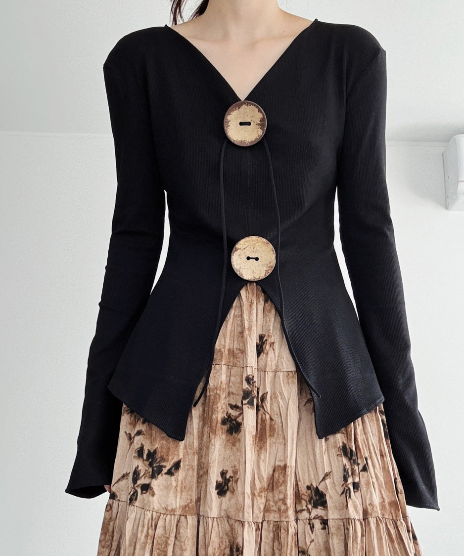 Wood Button Waist-Fit Top