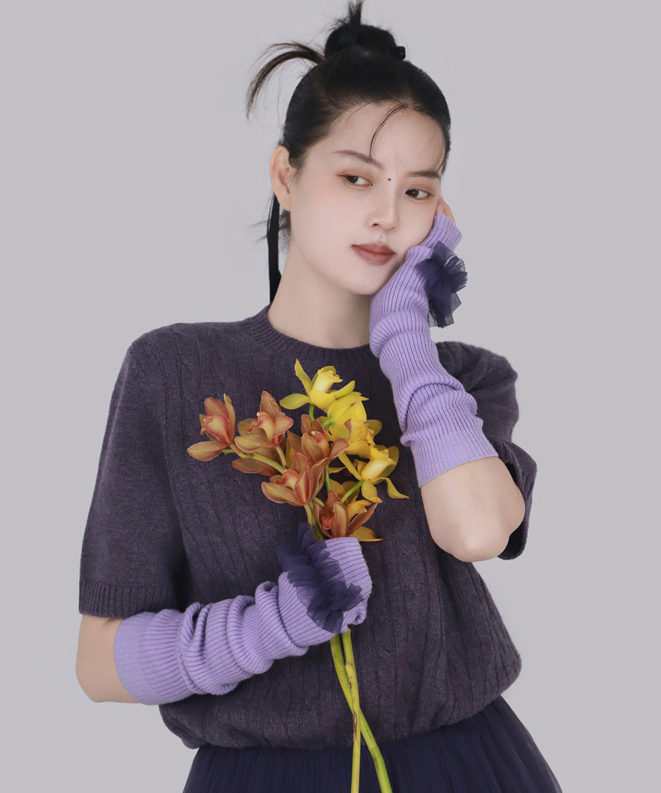Avelisse Ruffle Gloves