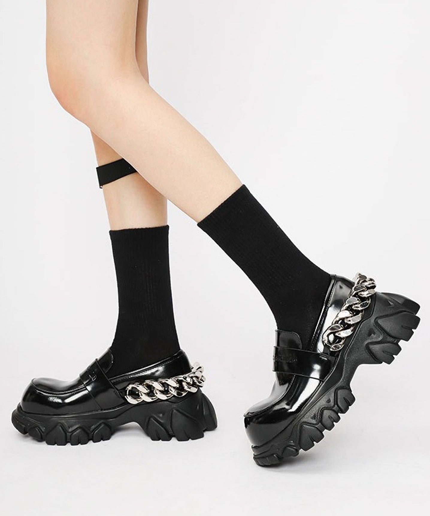 美品　バックチェーンシューズ　LONDA 厚底ローファー　黒　ブラック　厚底　靴 美品 バックチェーンシューズ LONDA 厚底ローファー 黒 ブラック