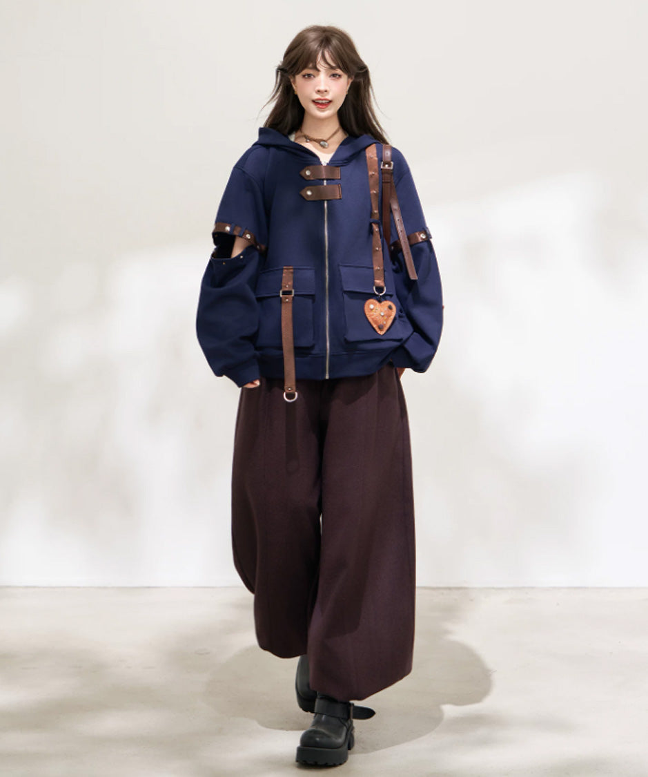Buckle Switch Hoodie ワイドパンツと合わせた正面着用