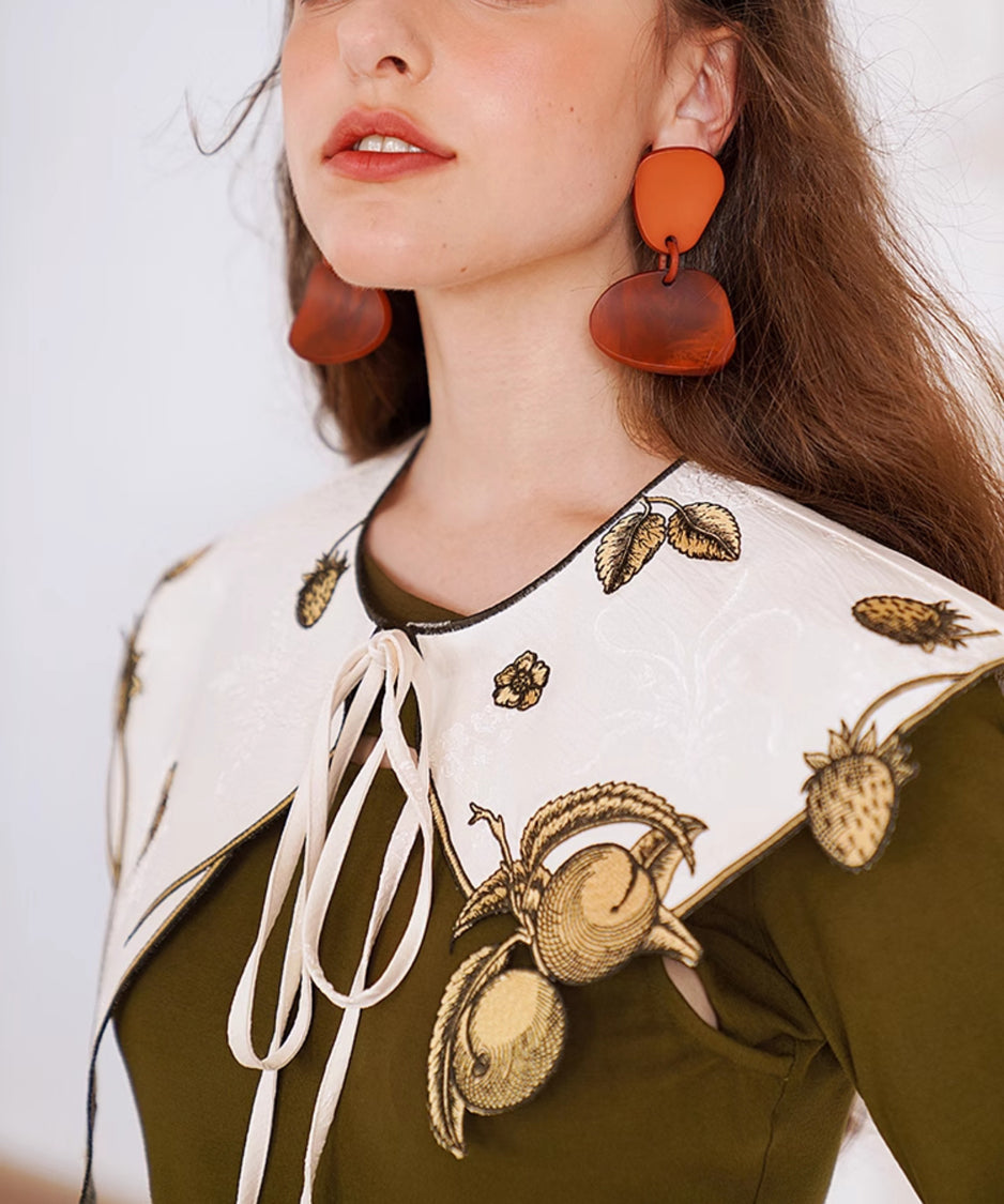 Botanical Embroidered Collar