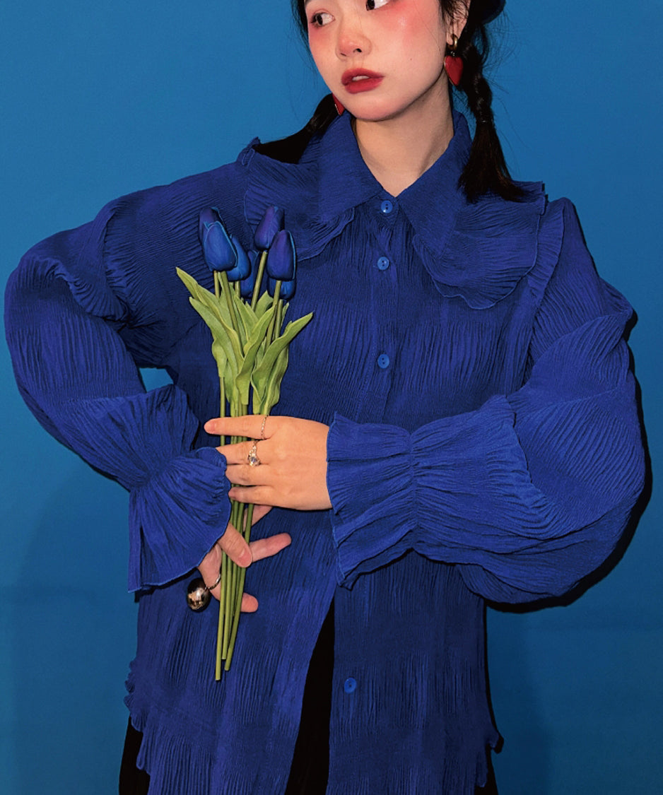 Petal Collar Pleated Blouse
