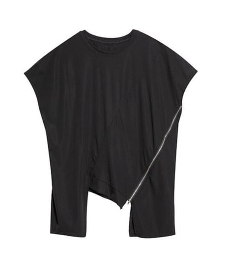 Diagonal zip top