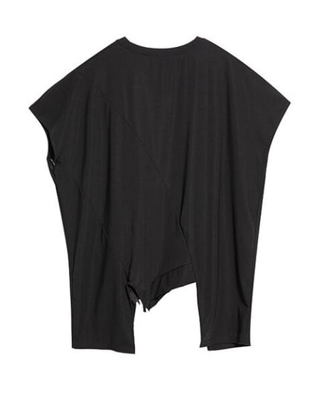 Diagonal zip top