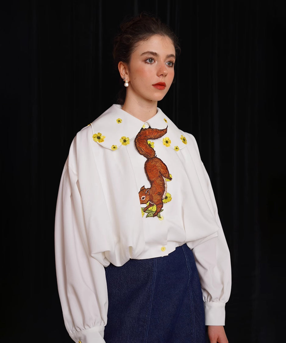 Small Flower Embroidery Collar Blouse
