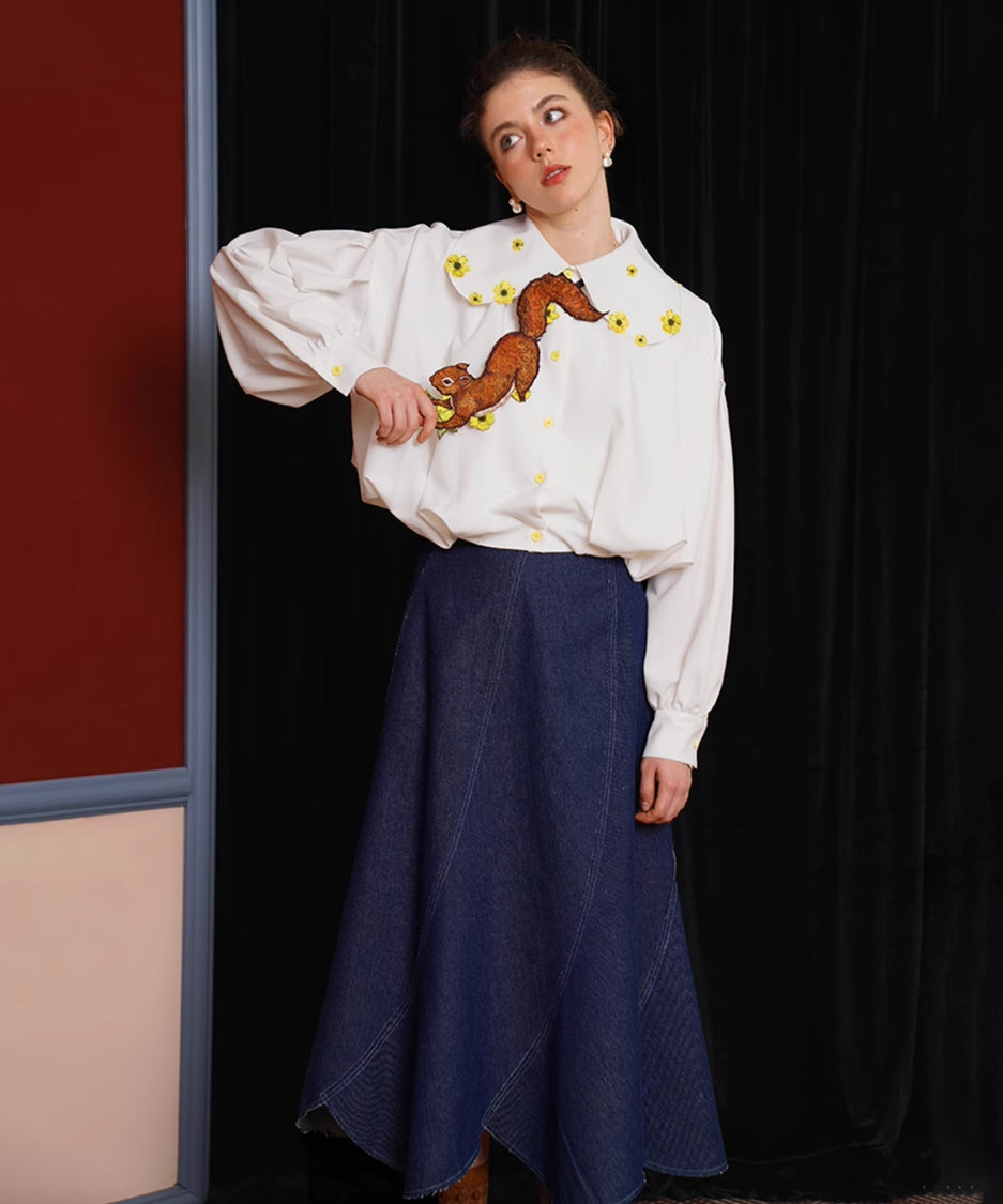 Small Flower Embroidery Collar Blouse