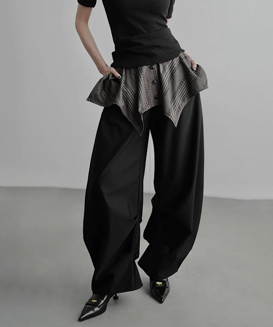 Shadow Flare Tuck Pants